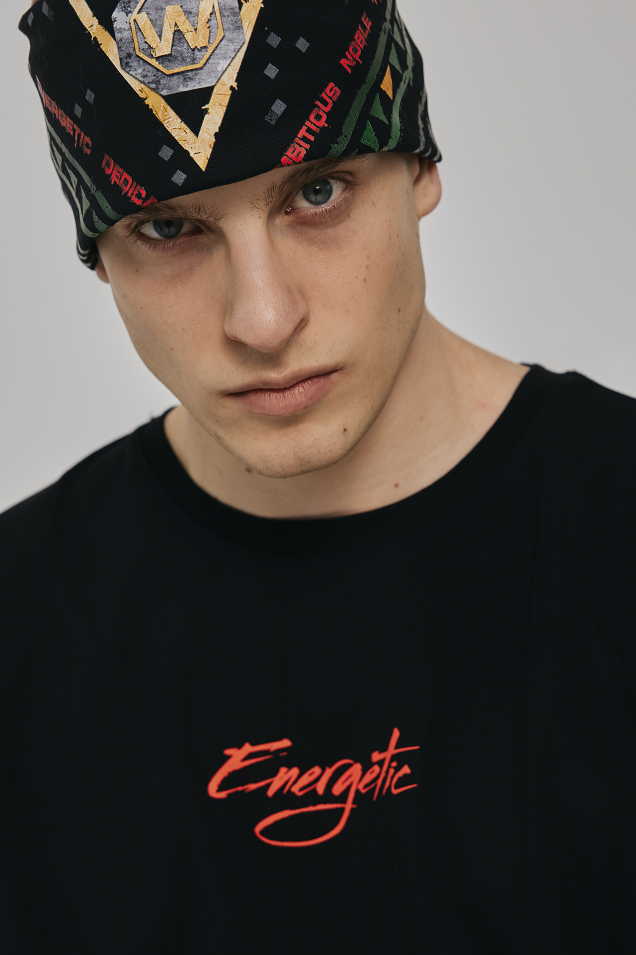 WANTED_Bandana_Triangle_W_Black5