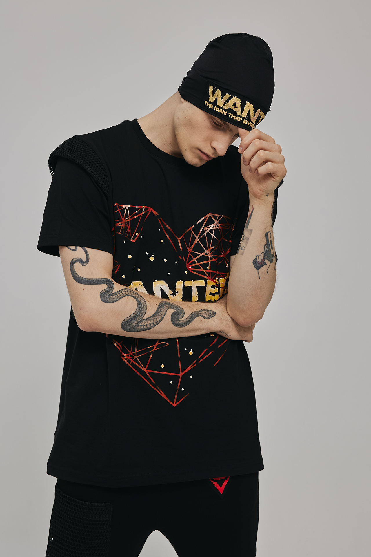 WANTED_T-Shirt_Diamond_HEART_Limited_Black6